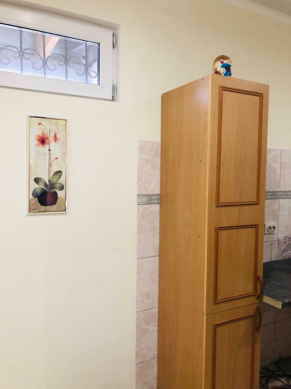 Guest House Nadia Сухуми Екстериор снимка